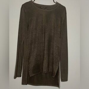 Tahari Tunic Black Size Medium- In The Light Has A Shimmer! Lightweight